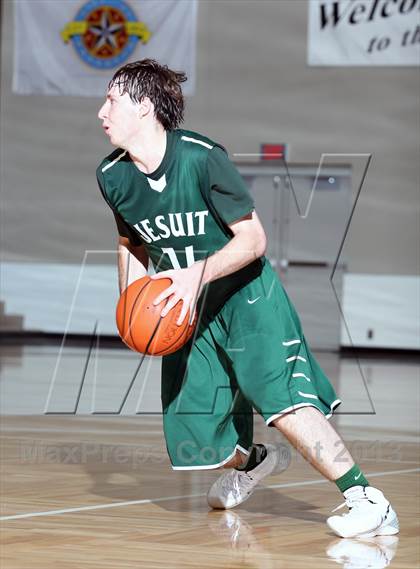 Thumbnail 1 in Kingwood vs. Strake Jesuit (McDonald's Texas Invitational) photogallery.