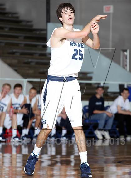 Thumbnail 3 in Kingwood vs. Strake Jesuit (McDonald's Texas Invitational) photogallery.