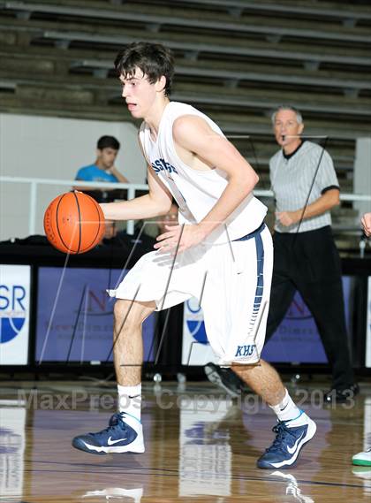 Thumbnail 3 in Kingwood vs. Strake Jesuit (McDonald's Texas Invitational) photogallery.
