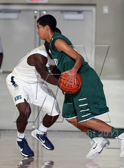 Thumbnail 3 in Kingwood vs. Strake Jesuit (McDonald's Texas Invitational) photogallery.