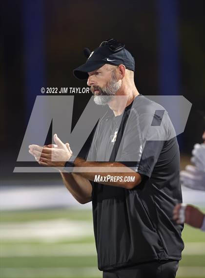 Thumbnail 2 in Comanche vs. Henrietta (UIL Bi-district playoff) photogallery.