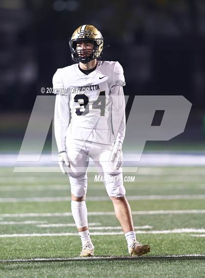 Thumbnail 2 in Comanche vs. Henrietta (UIL Bi-district playoff) photogallery.