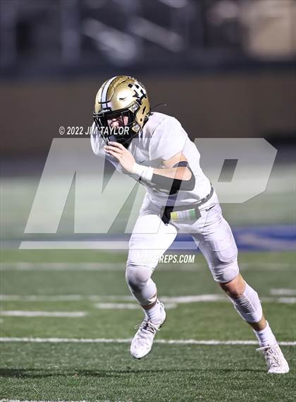 Thumbnail 3 in Comanche vs. Henrietta (UIL Bi-district playoff) photogallery.