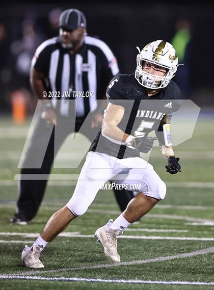 Thumbnail 1 in Comanche vs. Henrietta (UIL Bi-district playoff) photogallery.