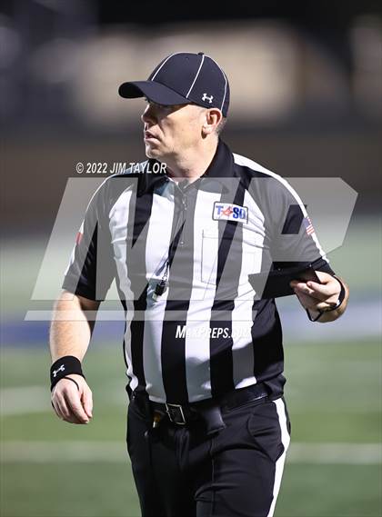 Thumbnail 2 in Comanche vs. Henrietta (UIL Bi-district playoff) photogallery.