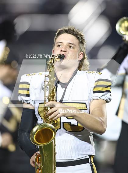 Thumbnail 2 in Comanche vs. Henrietta (UIL Bi-district playoff) photogallery.