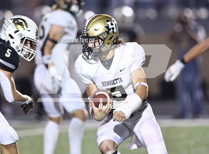 Thumbnail 2 in Comanche vs. Henrietta (UIL Bi-district playoff) photogallery.