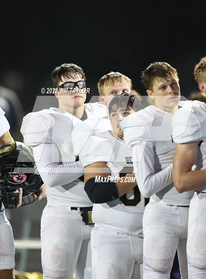 Thumbnail 2 in Comanche vs. Henrietta (UIL Bi-district playoff) photogallery.