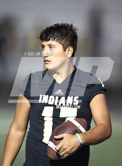 Thumbnail 2 in Comanche vs. Henrietta (UIL Bi-district playoff) photogallery.