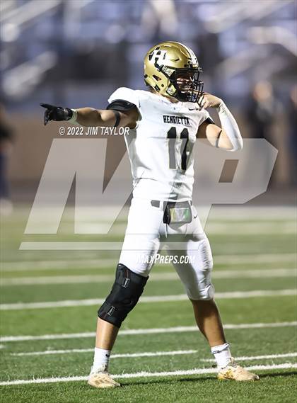 Thumbnail 2 in Comanche vs. Henrietta (UIL Bi-district playoff) photogallery.