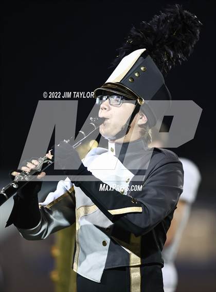 Thumbnail 2 in Comanche vs. Henrietta (UIL Bi-district playoff) photogallery.