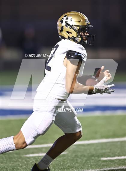 Thumbnail 3 in Comanche vs. Henrietta (UIL Bi-district playoff) photogallery.