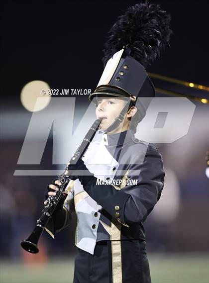 Thumbnail 2 in Comanche vs. Henrietta (UIL Bi-district playoff) photogallery.