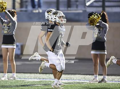 Thumbnail 3 in Comanche vs. Henrietta (UIL Bi-district playoff) photogallery.