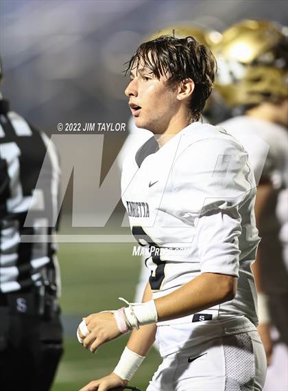 Thumbnail 1 in Comanche vs. Henrietta (UIL Bi-district playoff) photogallery.