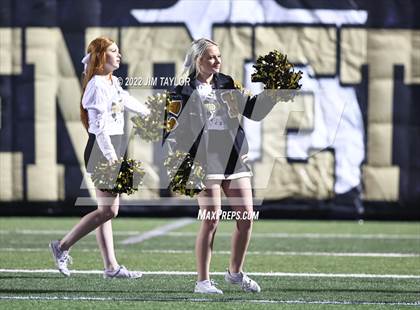 Thumbnail 3 in Comanche vs. Henrietta (UIL Bi-district playoff) photogallery.