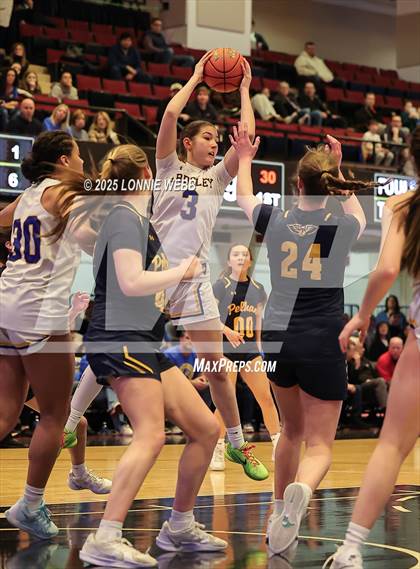 Thumbnail 2 in Pelham Memorial vs. Ardsley (NYSPHSAA Section 1 Class A Final) photogallery.