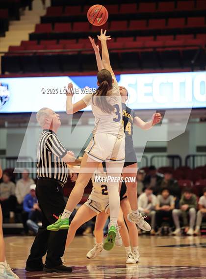 Thumbnail 3 in Pelham Memorial vs. Ardsley (NYSPHSAA Section 1 Class A Final) photogallery.