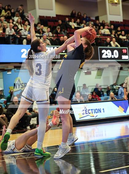 Thumbnail 2 in Pelham Memorial vs. Ardsley (NYSPHSAA Section 1 Class A Final) photogallery.