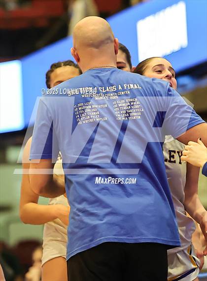 Thumbnail 2 in Pelham Memorial vs. Ardsley (NYSPHSAA Section 1 Class A Final) photogallery.
