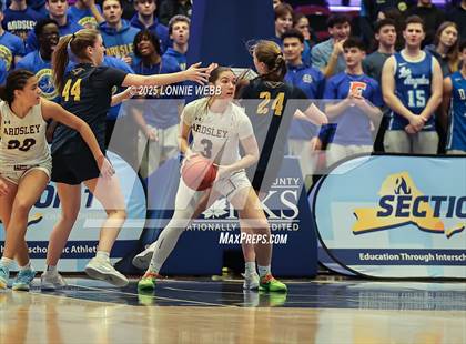 Thumbnail 1 in Pelham Memorial vs. Ardsley (NYSPHSAA Section 1 Class A Final) photogallery.