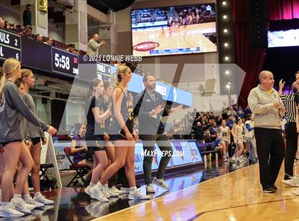Thumbnail 1 in Pelham Memorial vs. Ardsley (NYSPHSAA Section 1 Class A Final) photogallery.