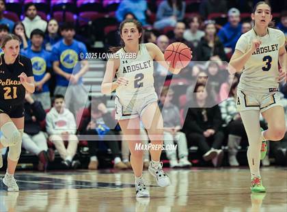 Thumbnail 1 in Pelham Memorial vs. Ardsley (NYSPHSAA Section 1 Class A Final) photogallery.