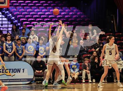 Thumbnail 1 in Pelham Memorial vs. Ardsley (NYSPHSAA Section 1 Class A Final) photogallery.