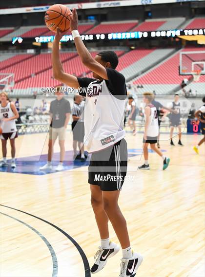Thumbnail 1 in Inderkum (CA) vs Jordan (UT) - Section 7 Basketball Tournament photogallery.