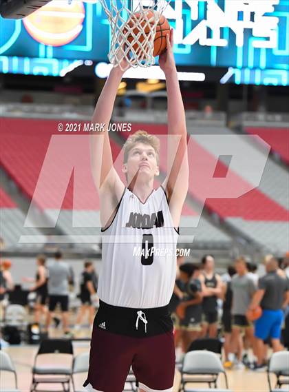 Thumbnail 3 in Inderkum (CA) vs Jordan (UT) - Section 7 Basketball Tournament photogallery.
