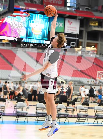 Thumbnail 3 in Inderkum (CA) vs Jordan (UT) - Section 7 Basketball Tournament photogallery.