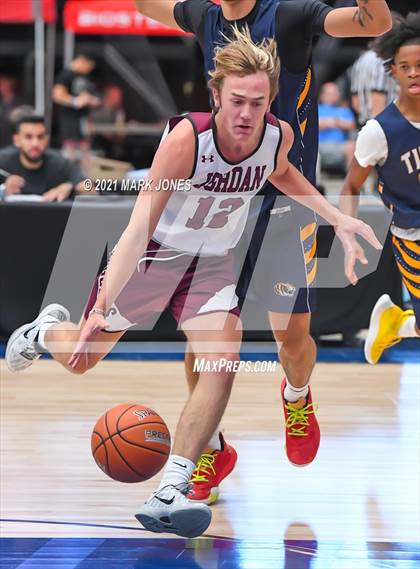 Thumbnail 3 in Inderkum (CA) vs Jordan (UT) - Section 7 Basketball Tournament photogallery.