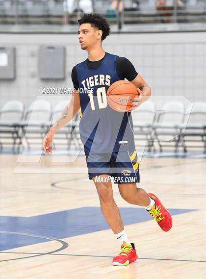 Thumbnail 1 in Inderkum (CA) vs Jordan (UT) - Section 7 Basketball Tournament photogallery.