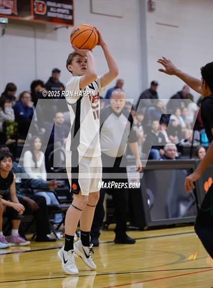 Thumbnail 2 in Hug @ Douglas photogallery.