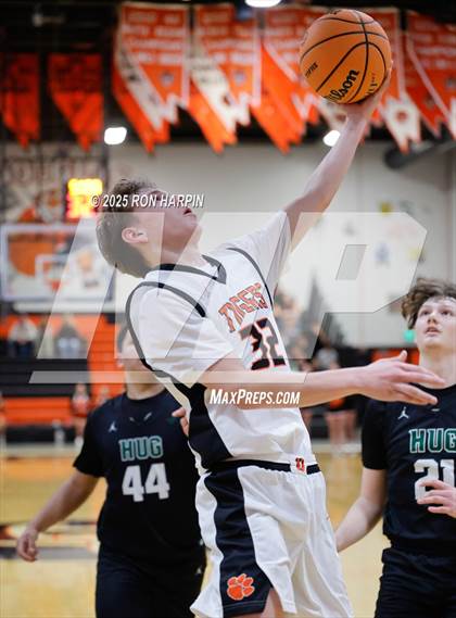 Thumbnail 1 in Hug @ Douglas photogallery.