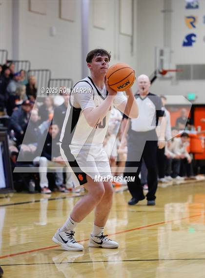 Thumbnail 3 in Hug @ Douglas photogallery.