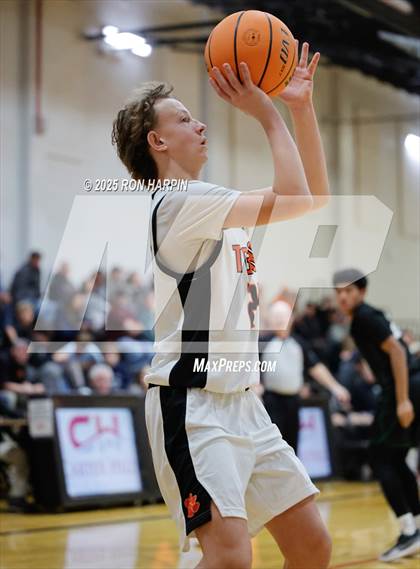 Thumbnail 3 in Hug @ Douglas photogallery.