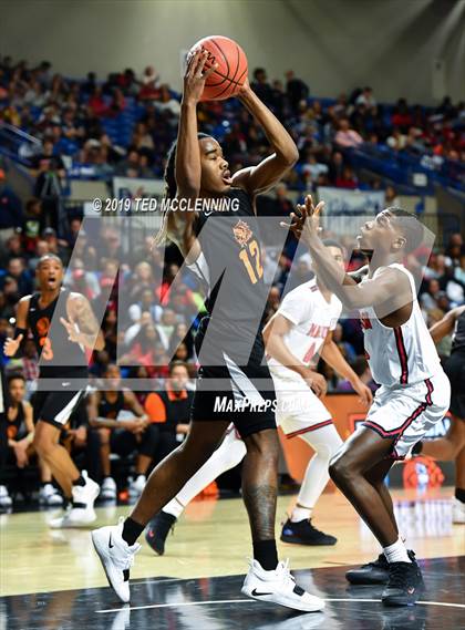 Thumbnail 1 in Hall vs Marion (AAA 5A Final) photogallery.