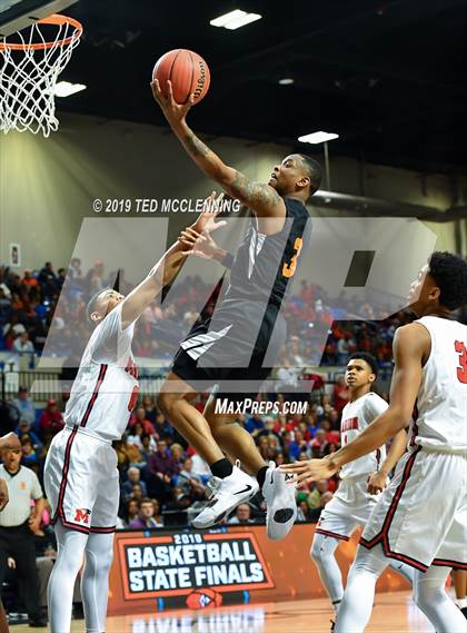 Thumbnail 3 in Hall vs Marion (AAA 5A Final) photogallery.
