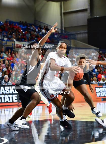 Thumbnail 2 in Hall vs Marion (AAA 5A Final) photogallery.