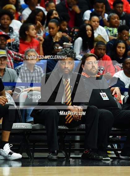 Thumbnail 1 in Hall vs Marion (AAA 5A Final) photogallery.