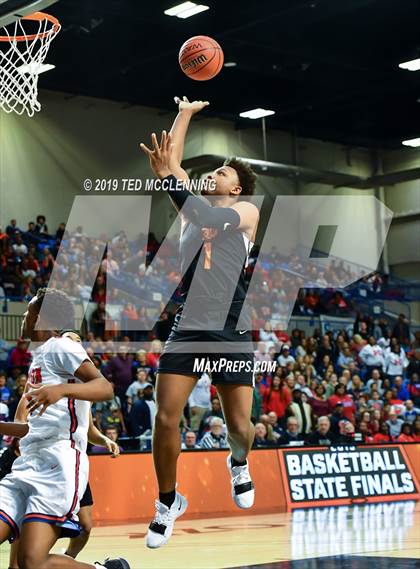 Thumbnail 3 in Hall vs Marion (AAA 5A Final) photogallery.