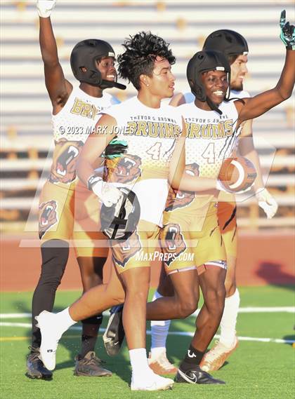 Thumbnail 3 in Trevor Browne vs. Maryvale (Trevor Browne 7 on 7) photogallery.
