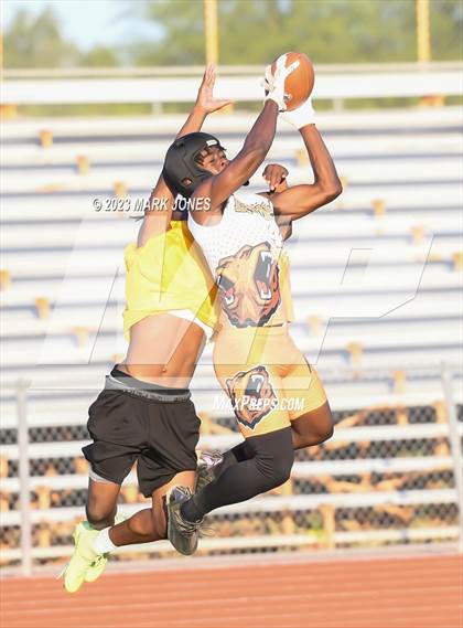 Thumbnail 2 in Trevor Browne vs. Maryvale (Trevor Browne 7 on 7) photogallery.