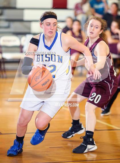 Thumbnail 1 in New Buffalo vs Eau Claire (MHSAA District Playoff) photogallery.