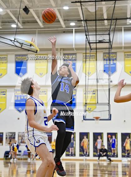 Thumbnail 2 in Indianapolis Shortridge @ Greenfield-Central  photogallery.