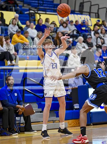 Thumbnail 2 in Indianapolis Shortridge @ Greenfield-Central  photogallery.