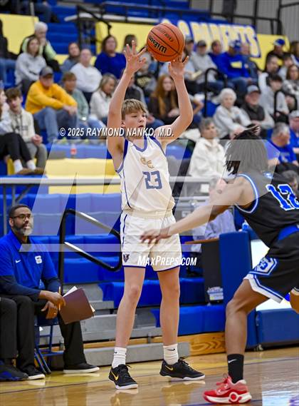 Thumbnail 1 in Indianapolis Shortridge @ Greenfield-Central  photogallery.
