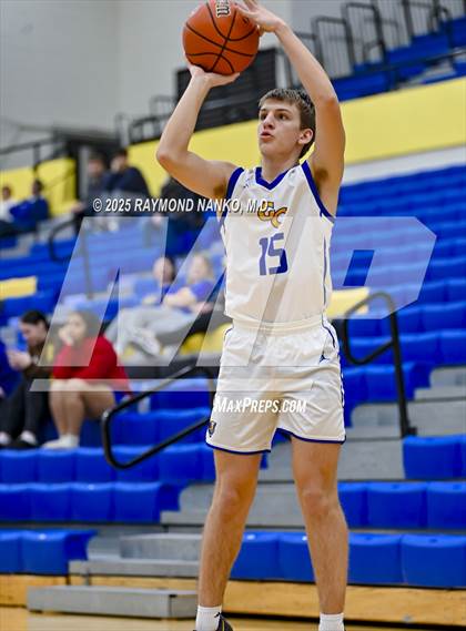 Thumbnail 2 in Indianapolis Shortridge @ Greenfield-Central  photogallery.