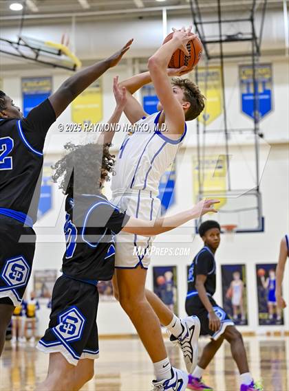 Thumbnail 1 in Indianapolis Shortridge @ Greenfield-Central  photogallery.